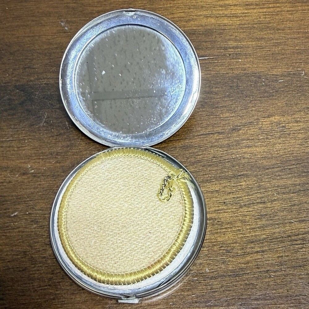 Vintage Rio de Janeiro Butterfly Wing Landscape Mirror Compact Stamped Brazil - Picture 6 of 7